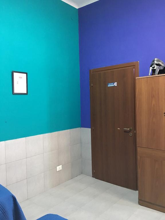 Volturno House Vandrerhjem Roma Rom bilde