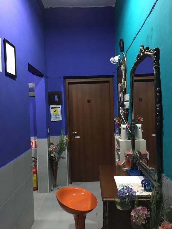 Volturno House Vandrerhjem Roma Rom bilde