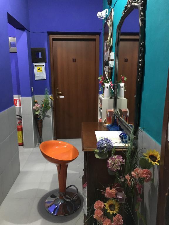 Volturno House Vandrerhjem Roma Rom bilde